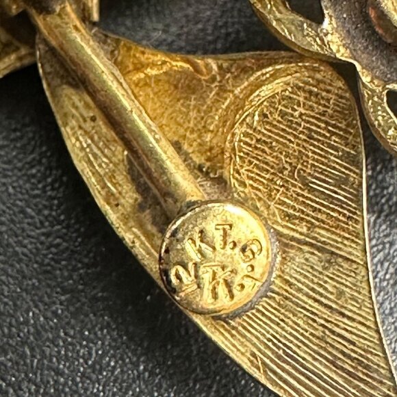 Vintage Flower Brooch Pin Faux Opal Floral TK Tru Kay 12K Gold Filled Cottage - Picture 8 of 10